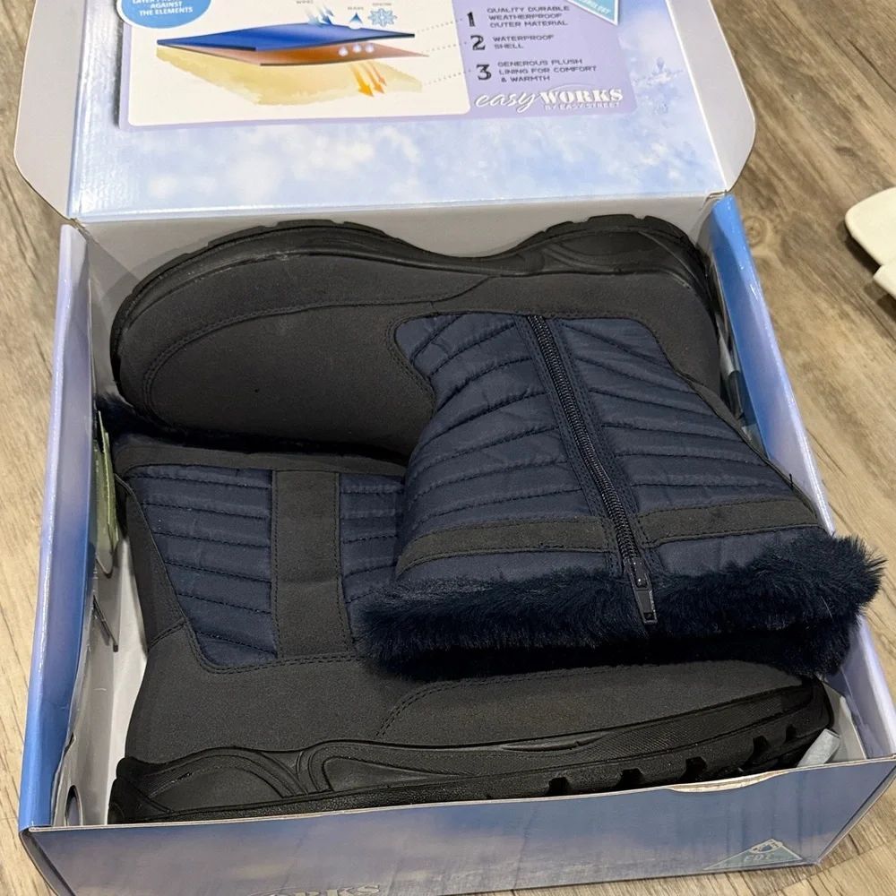 easy street Navy and Black Quilted Winter Boots